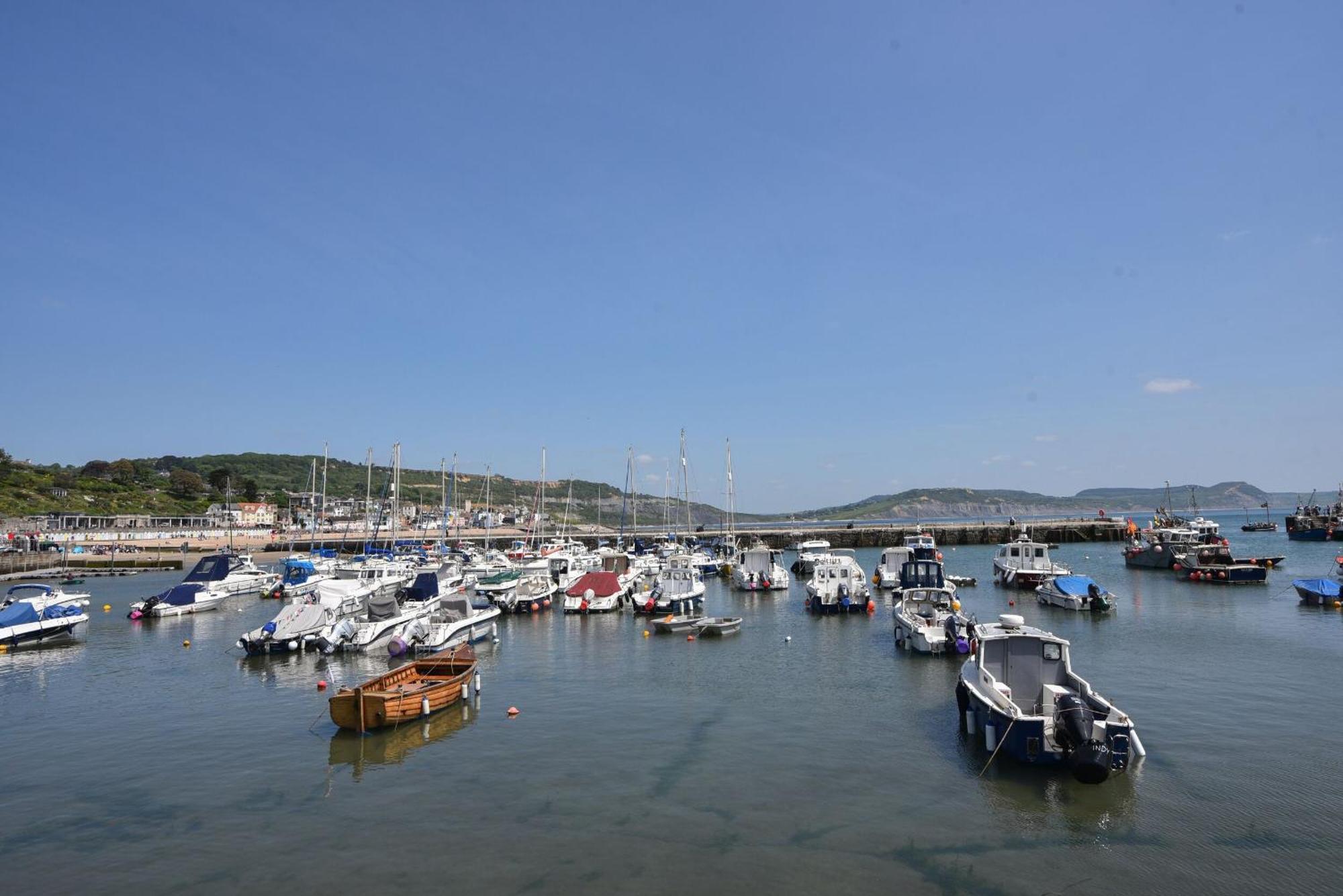 Ronita Vila Lyme Regis Exterior foto